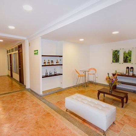 Hotel Monarca Armenia מראה חיצוני תמונה