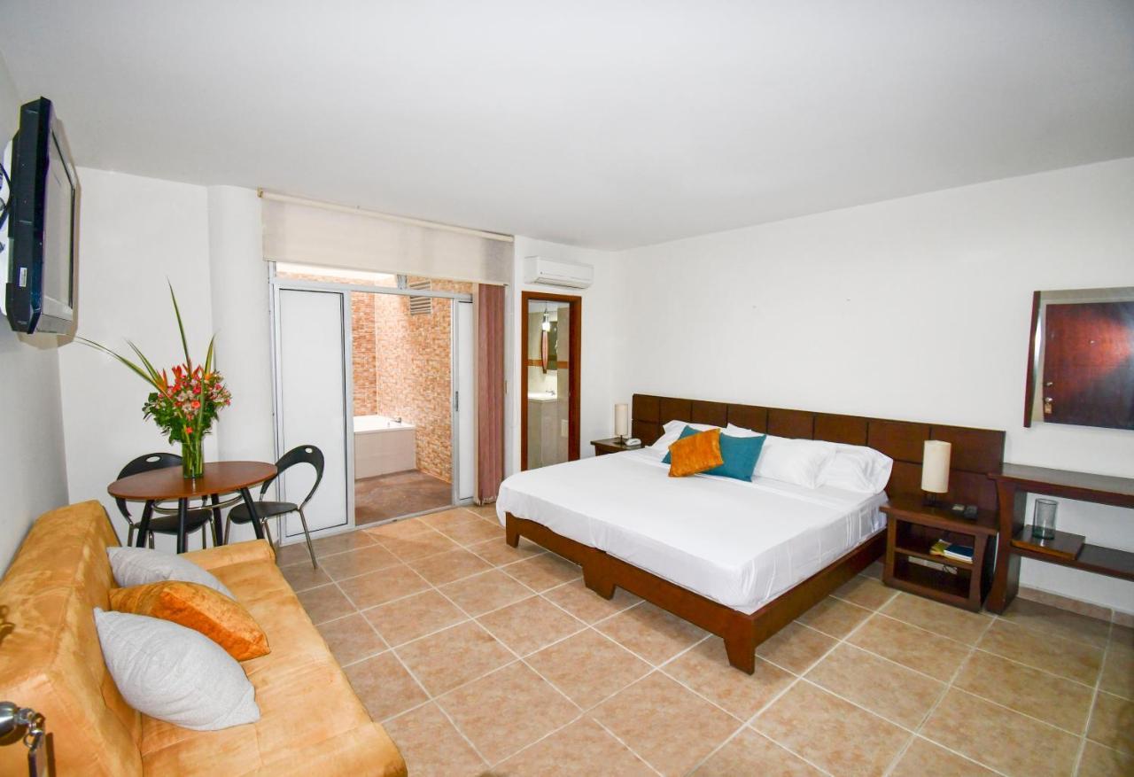 Hotel Monarca Armenia מראה חיצוני תמונה