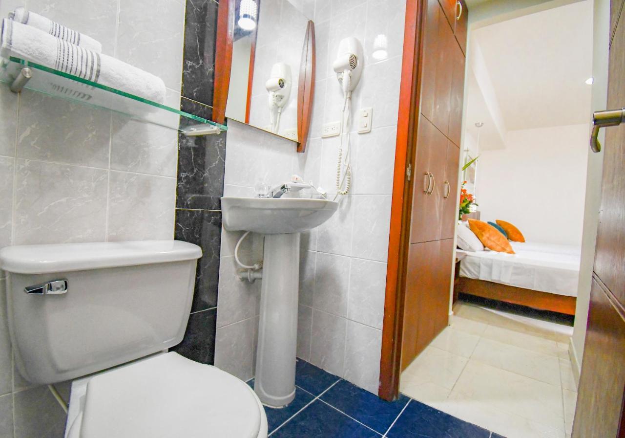 Hotel Monarca Armenia מראה חיצוני תמונה