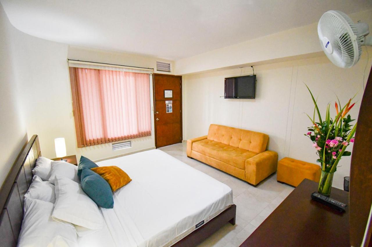 Hotel Monarca Armenia מראה חיצוני תמונה