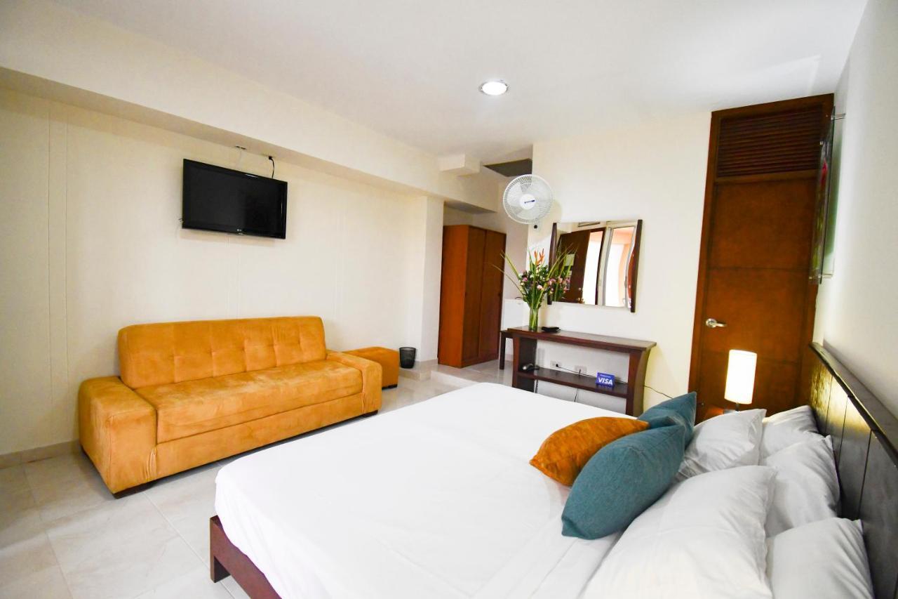 Hotel Monarca Armenia מראה חיצוני תמונה