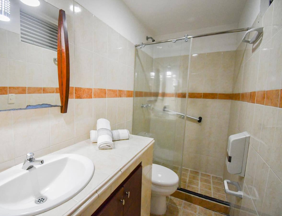 Hotel Monarca Armenia מראה חיצוני תמונה