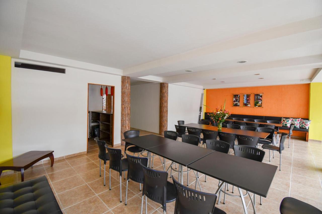 Hotel Monarca Armenia מראה חיצוני תמונה